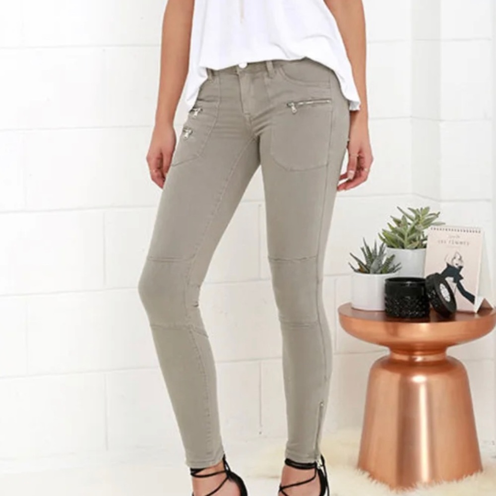 Blank NYC Skinny Taupe Motto Zipper Jeans size 29
